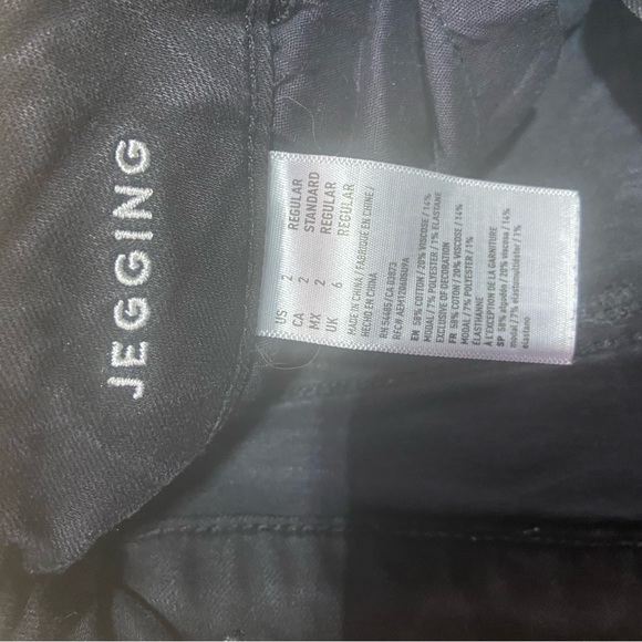 Black American Eagle Jeans - Picture 2 of 2